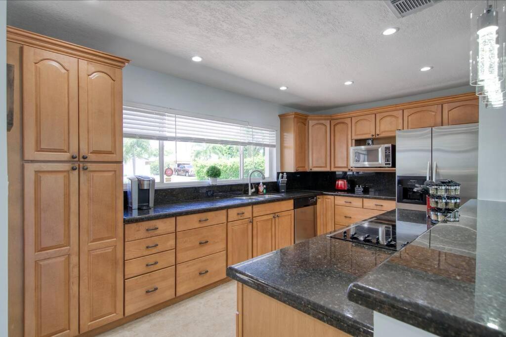 Paradise 4 Min To The Beach With Private Heated Pool Deerfield Beach Buitenkant foto